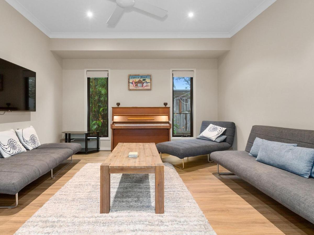 Black Rock Beach House With Pool Потсвил Екстериор снимка
