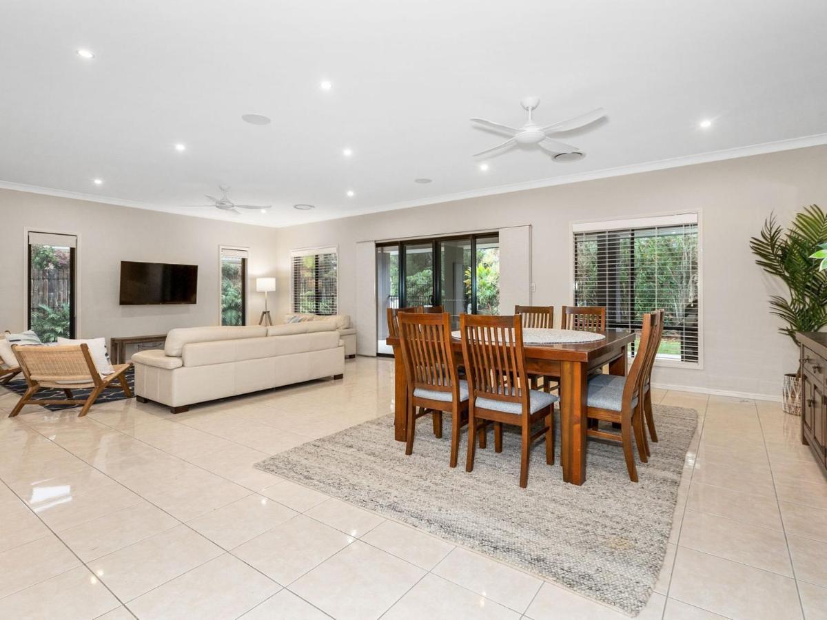 Black Rock Beach House With Pool Потсвил Екстериор снимка